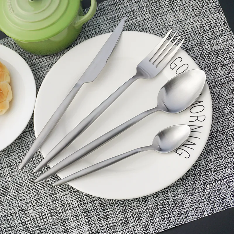 طقم أدوات مائدة من الفولاذ المقاوم للصدأ على الطراز البرتغالي طقم أدوات مائدة من الفولاذ المقاوم للصدأ 4 قطع/24 قطعة ملعقة شوكة سكين ملعقة صغيرة علبة هدايا