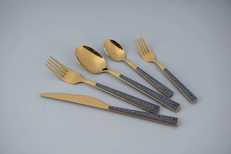 المصنع مباشرة طقم أدوات مائدة من الفولاذ المقاوم للصدأ بمقبض بلاستيكي رخامي 5 نجوم للفندق قابل لإعادة الاستخدام من الفولاذ المقاوم للصدأ طقم أدوات مائدة من 20 قطعة ملعقة شوكة سكين شوكة