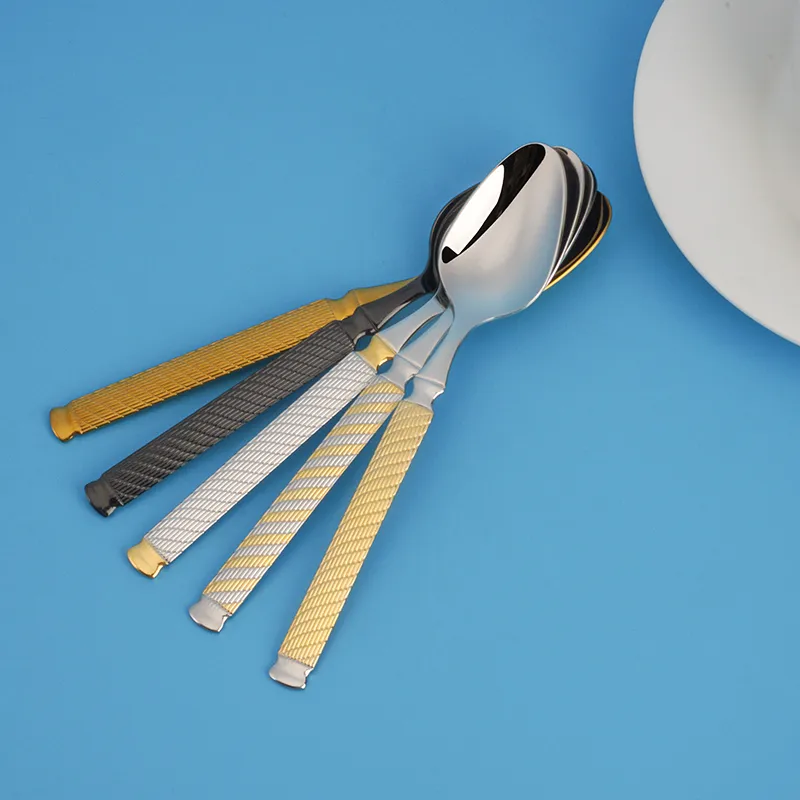 طقم أدوات مائدة من الفولاذ المقاوم للصدأ مطلي بالذهب pvd لطقم أدوات مائدة من الفولاذ المقاوم للصدأ منخفضة السعر وسريعة التسليم