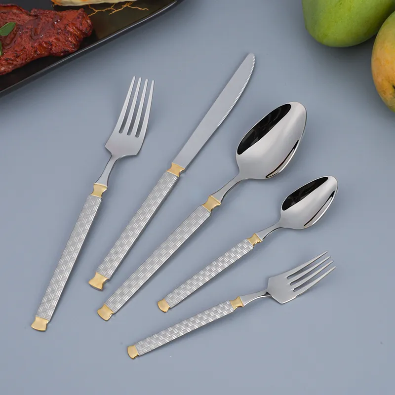 luxuriöses goldbesteck set spiegelpoliertes silberbesteck edelstahl löffel gabel abendessen messer westliches besteck set