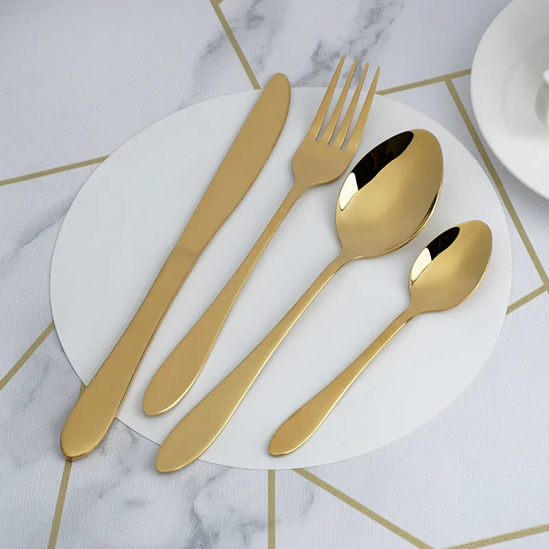 طقم أدوات مائدة من الفولاذ المقاوم للصدأ مطلي بطبقة من الفولاذ المقاوم للصدأ بلون قوس قزح وآمن للغسيل في غسالة الأطباق