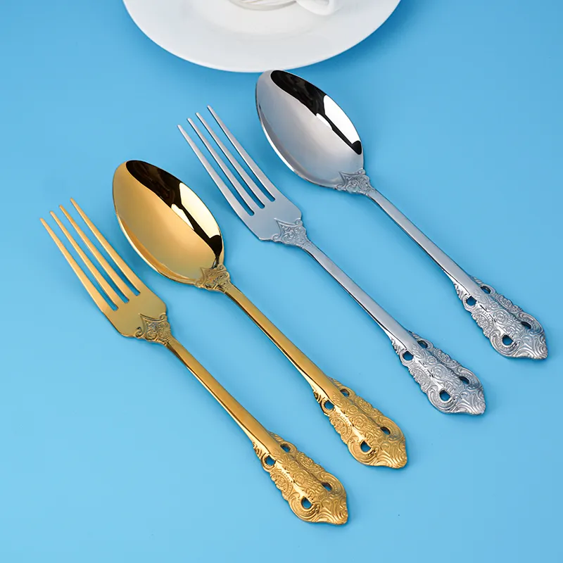 أدوات مائدة فضية وذهبية فاخرة فاخرة عالية الجودة من الفولاذ المقاوم للصدأ الملكي لأدوات المائدة الذهبية للولائم