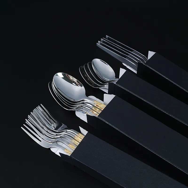 Heißer Verkauf Luxus Spiegelpolieren Besteck Set Vergoldung Edelstahl Messer Gabel Löffel Set