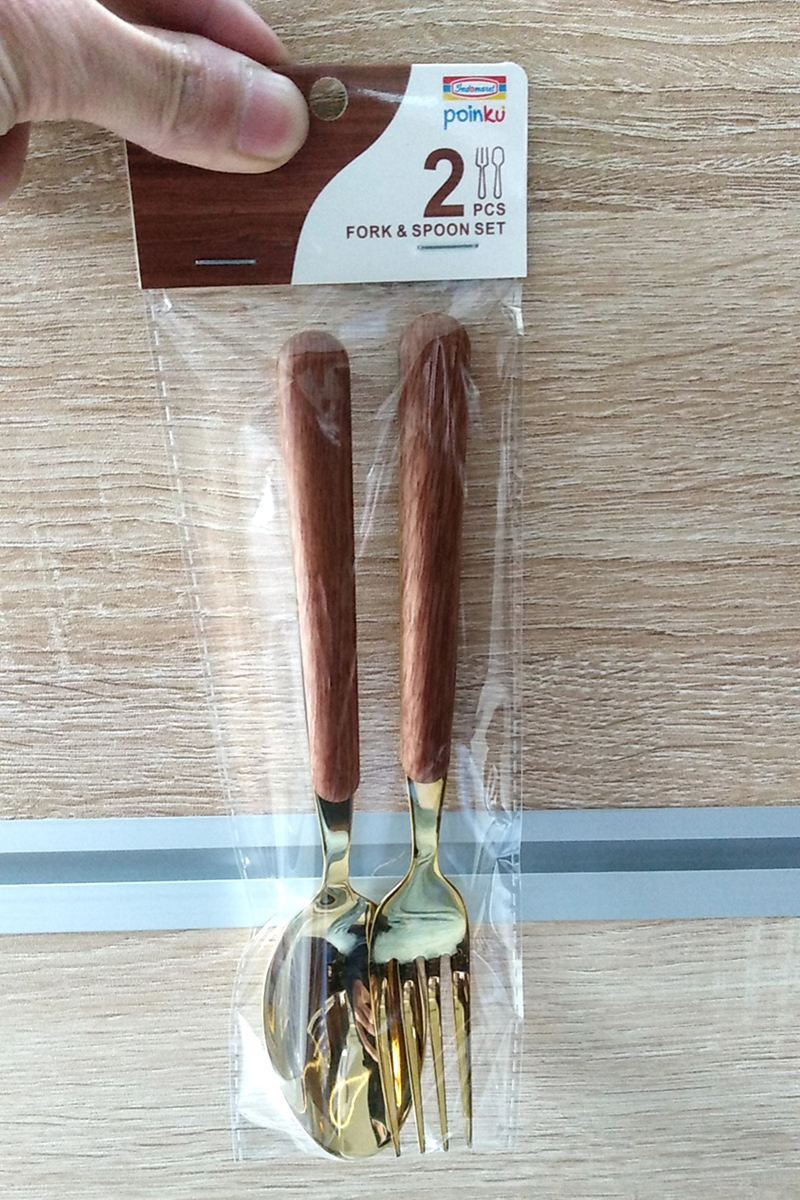 luxury plastic handle cutlery colorful stainless steel spoons forks knives flatware set stainless steel travel tableware