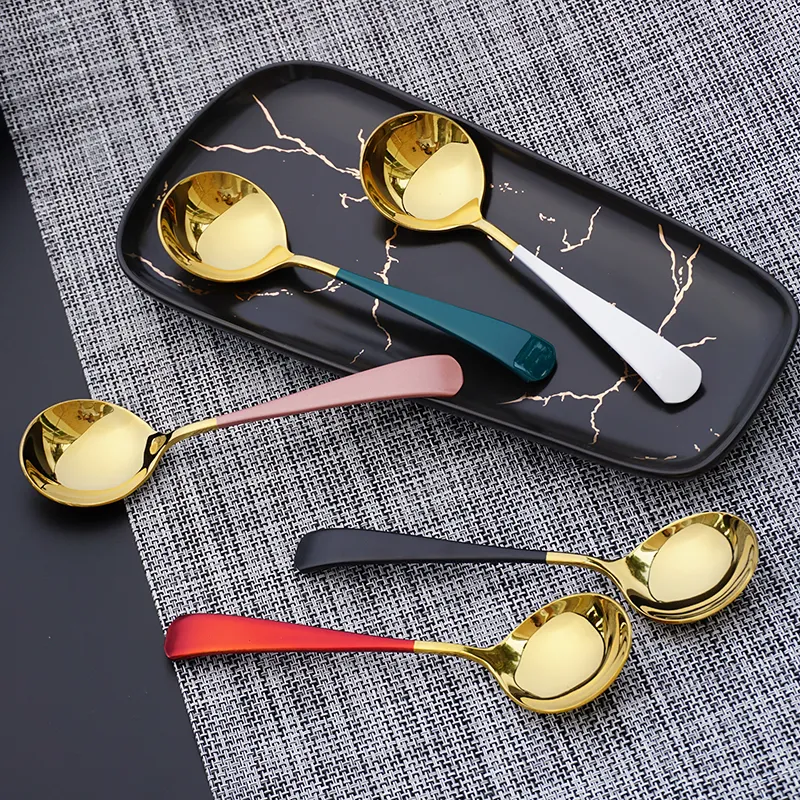 Lebensmittelqualität bunte Edelstahl kreative koreanische Löffel goldenen Kaffee Schröpfen Löffel runden Löffel