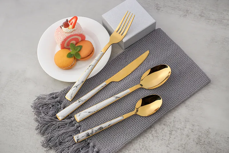 Großhandel Geschirr Marmor Kunststoffgriff wiederverwendbare Edelstahl-Besteck Set Löffel Gabel Messer Besteck Set